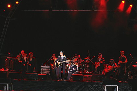 Leonard Cohen Concert 135.jpg