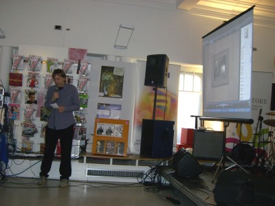 tom introducing his LC video presentation in the profil bookshop